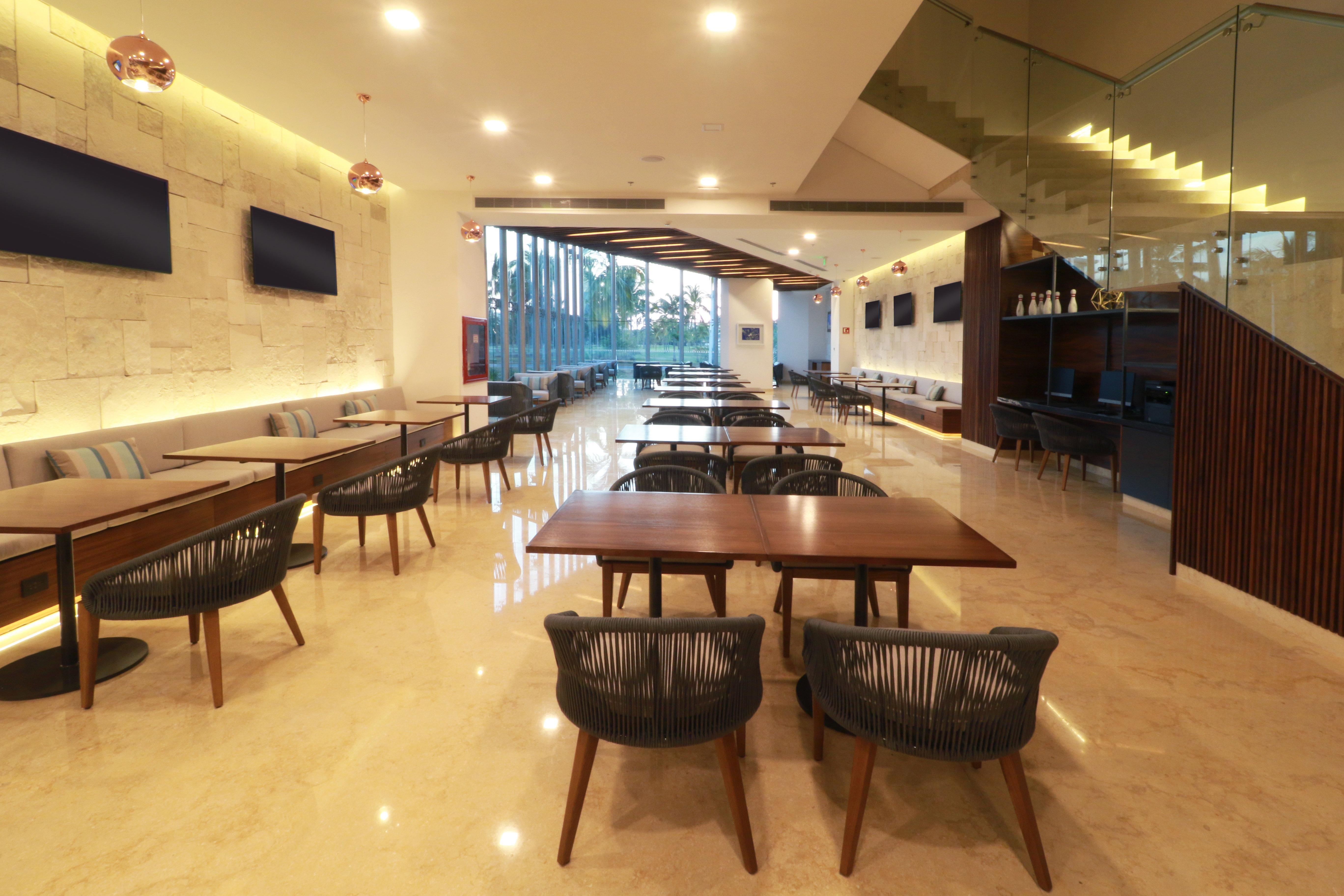 Holiday Inn & Suites - Puerto Vallarta Marina & Golf By Ihg Kültér fotó